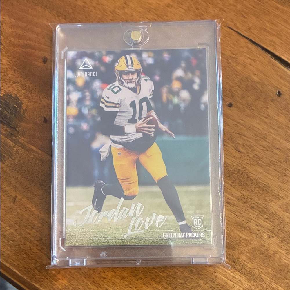 2020 Chronicles Jordan Love Luminous Rookie Card